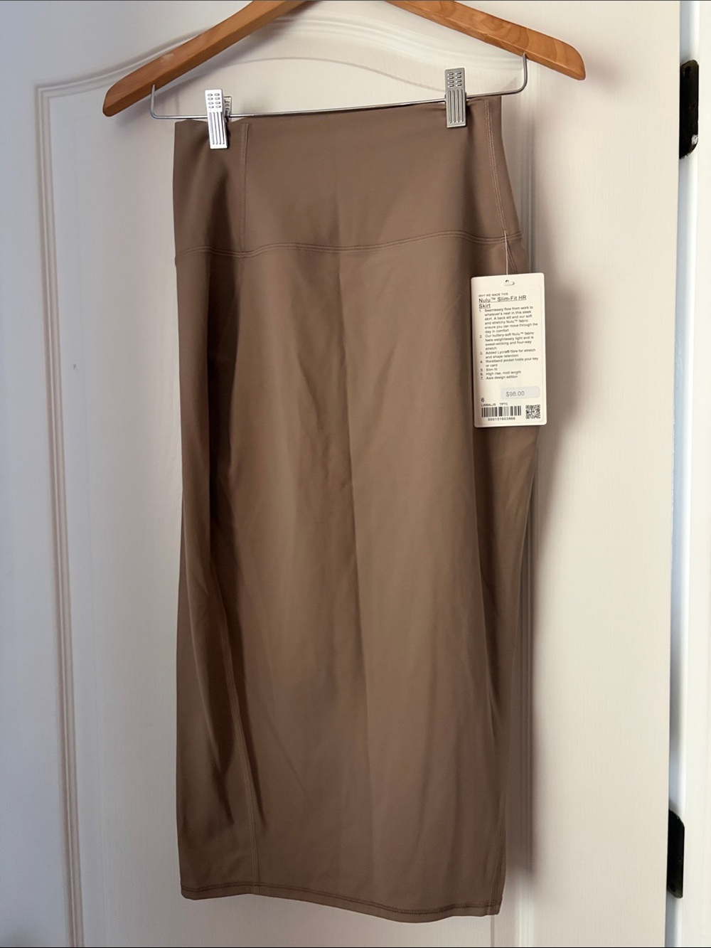 NWT lululemon athletica Taupe Nulu slim fit HR Midi Skirt. Sz 6